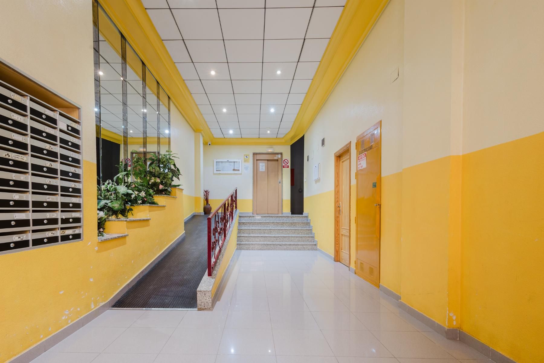 3-Bedroom Apartment in Parque de las Naciones, Torrevieja - Image 35