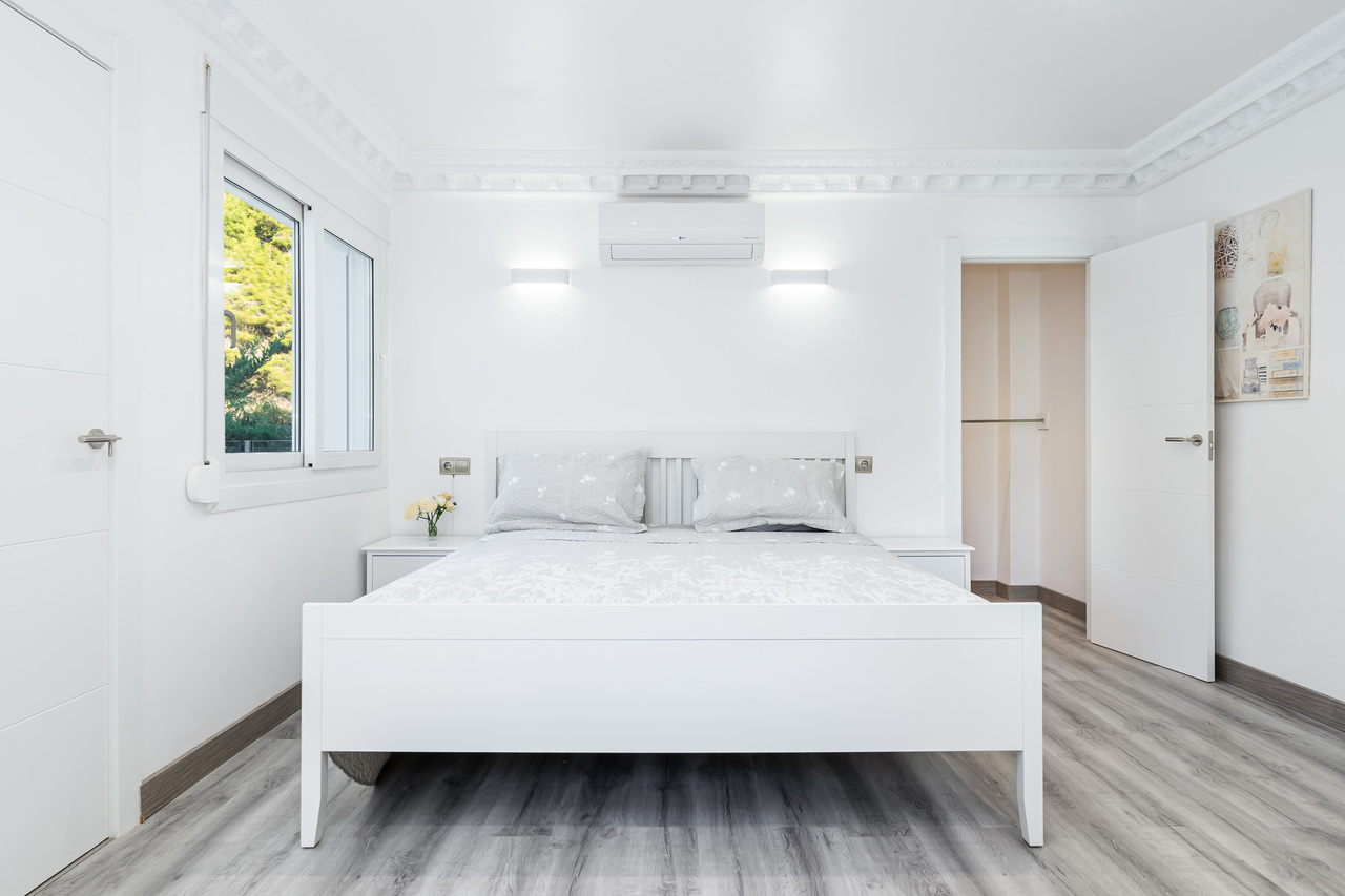 7-Bedroom Villa in Campoamor, Orihuela Costa - Image 22