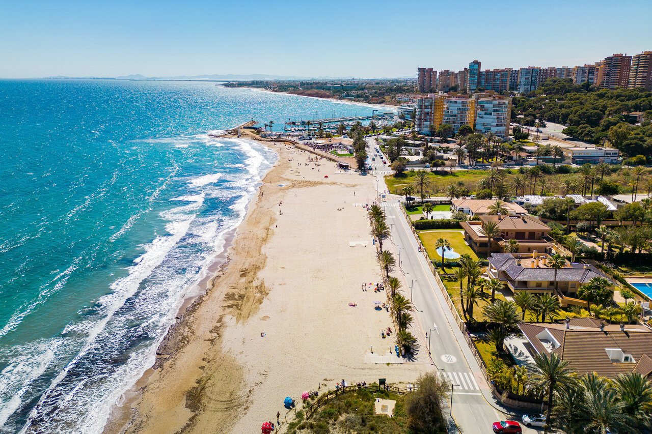 7-Bedroom Villa in Campoamor, Orihuela Costa - Image 32