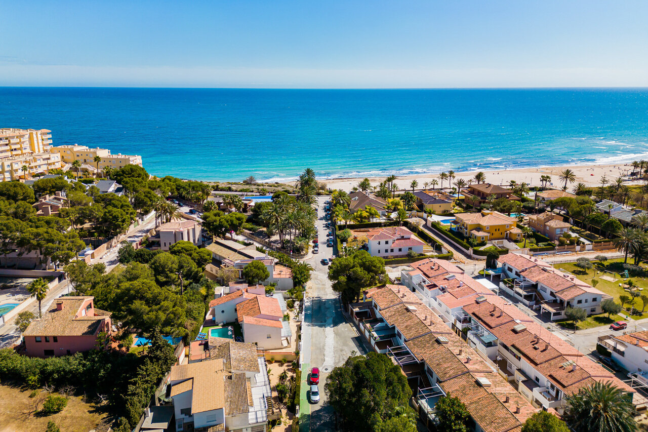 7-Bedroom Villa in Campoamor, Orihuela Costa - Image 35