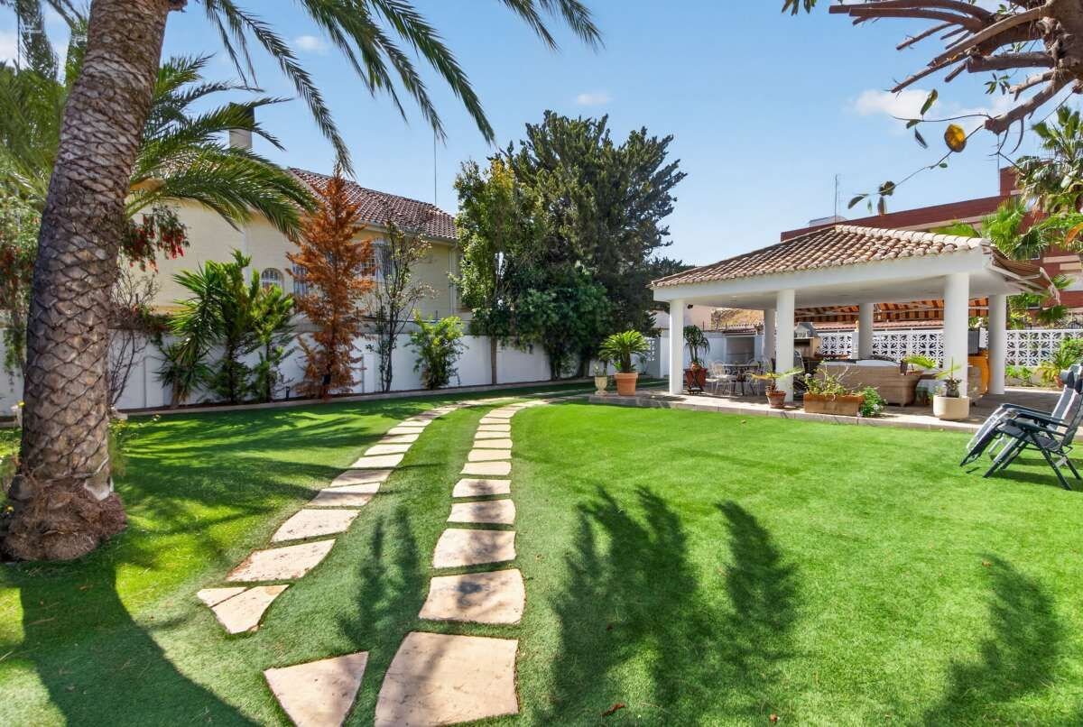 3-Bedroom Villa in Lo Pagán, San Pedro del Pinatar - Image 2