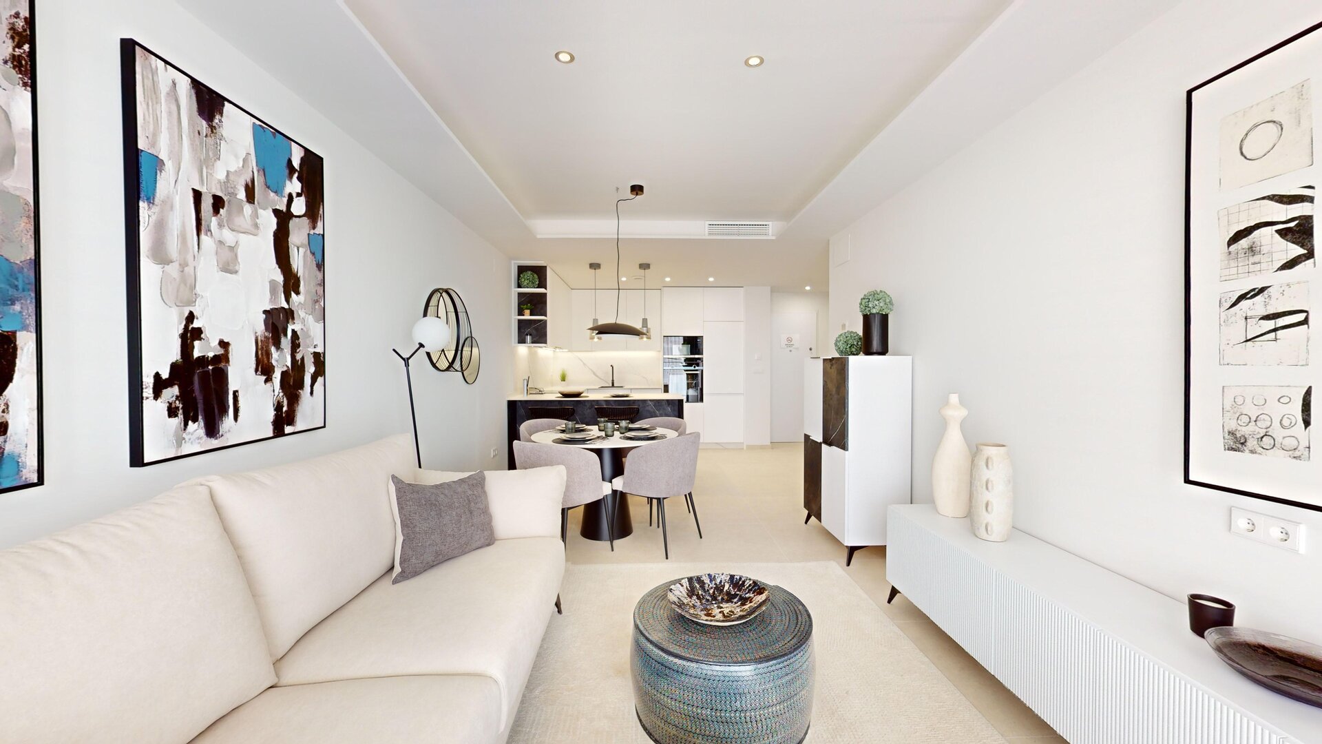 3-Bedroom Ground Floor Apartment in Cabo Roig - Image 12