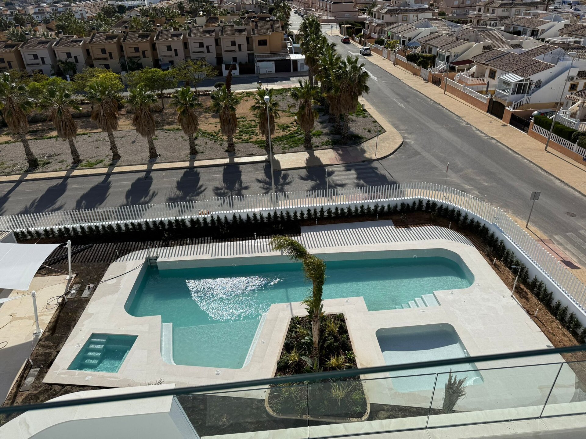 3-Bedroom Ground Floor Apartment in Cabo Roig - Image 4