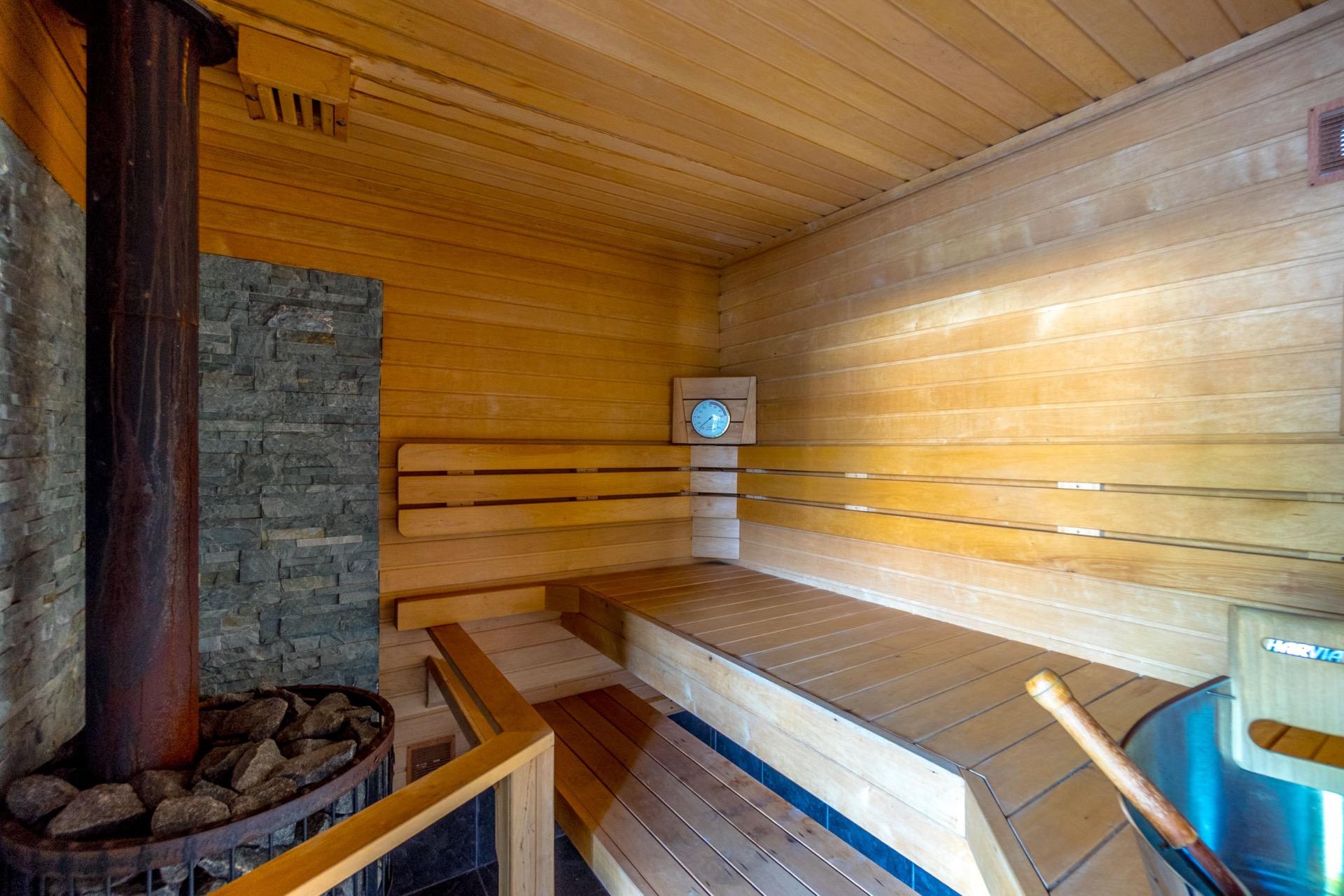 4-Bedroom Villa in La Siesta, Torrevieja - Image 38