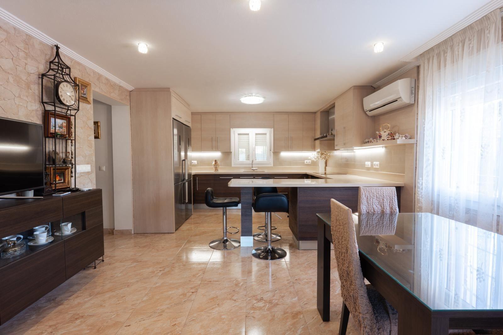 7-Bedroom Villa in Los Balcones - Los Altos del Edén, Torrevieja - Image 34