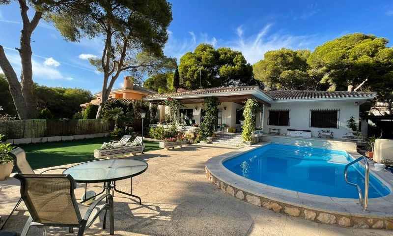 6-Bedroom Villa in Campoamor, Orihuela Costa - Image 3