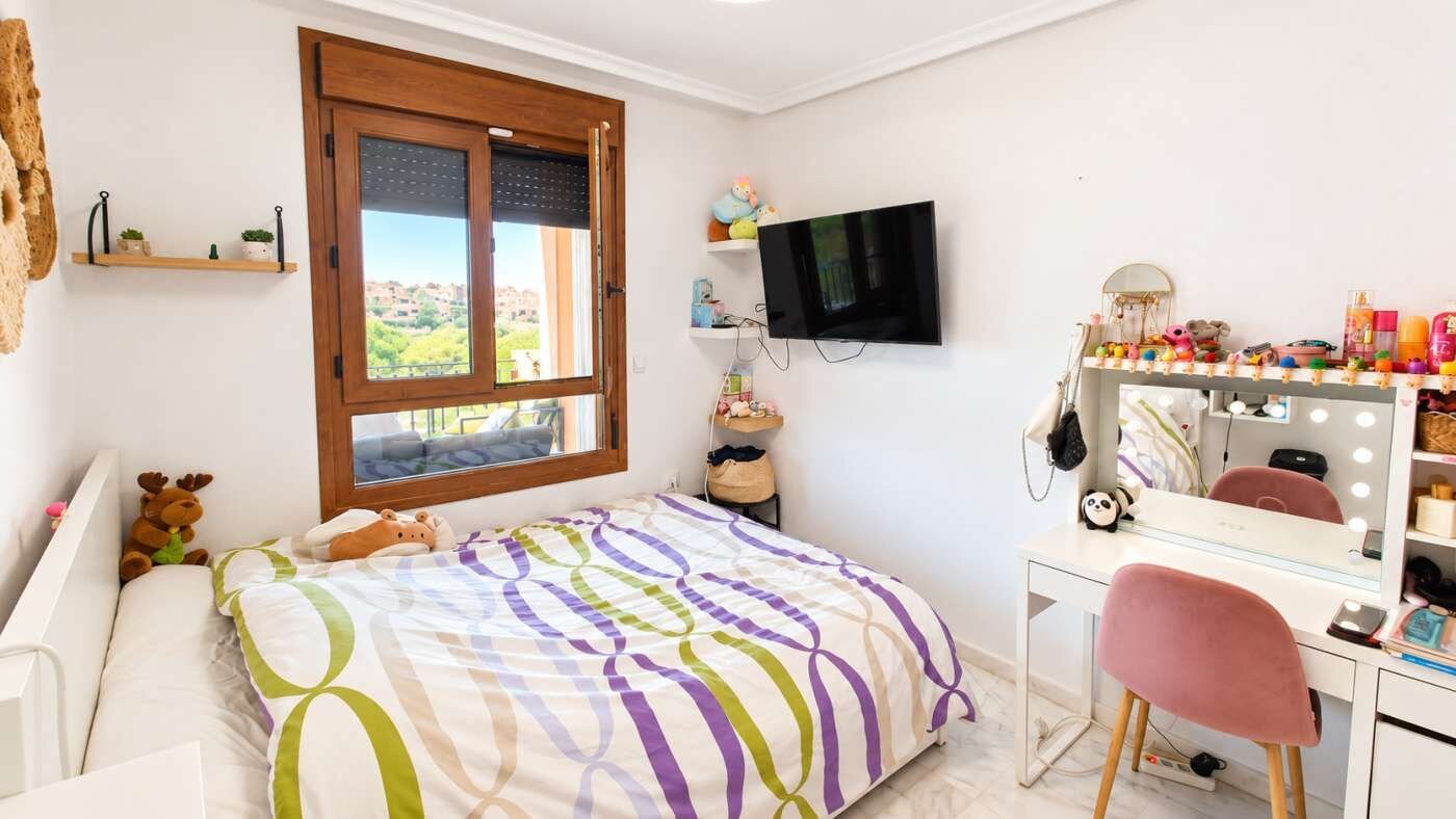 3-Bedroom Villa in Comunidad Valenciana, Algorfa - Image 15