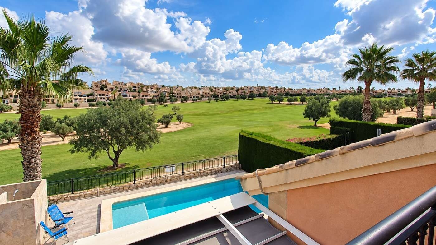 3-Bedroom Villa in Comunidad Valenciana, Algorfa - Image 32