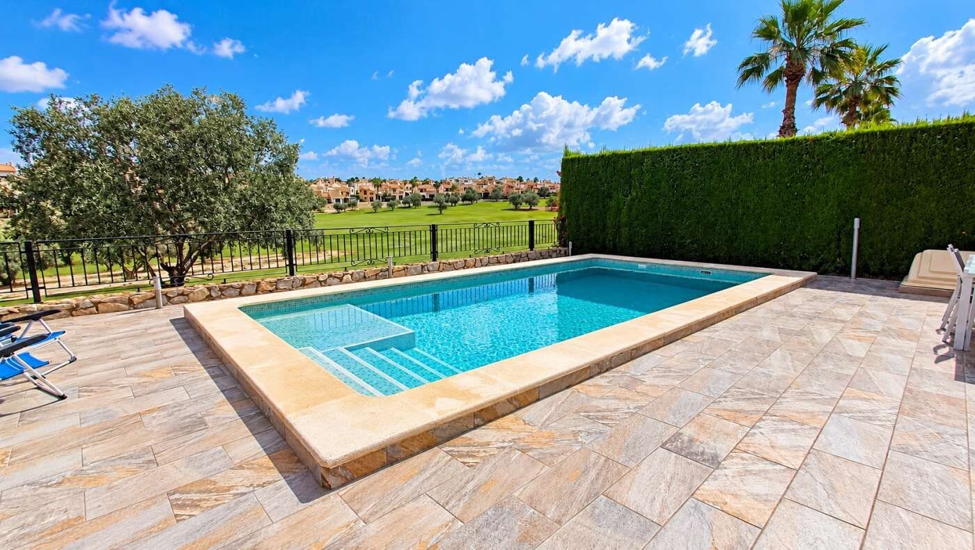 3-Bedroom Villa in Comunidad Valenciana, Algorfa - Image 38