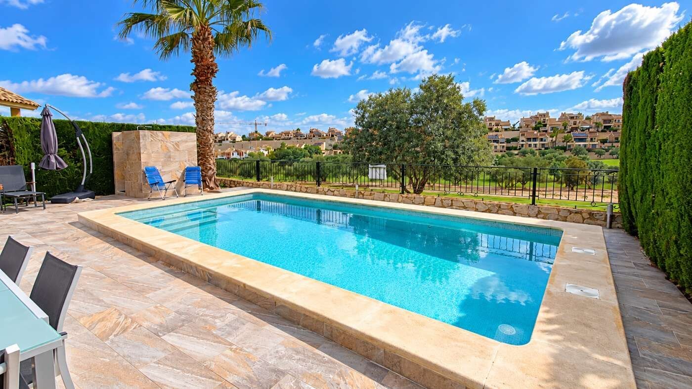 3-Bedroom Villa in Comunidad Valenciana, Algorfa - Image 39