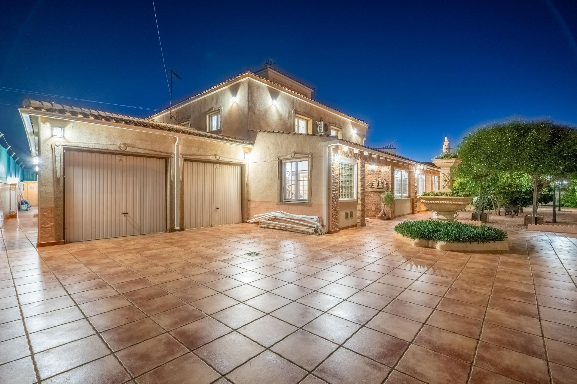 Villa met 6 Slaapkamers in La Siesta - El Salado - Torreta, Torrevieja - Image 12