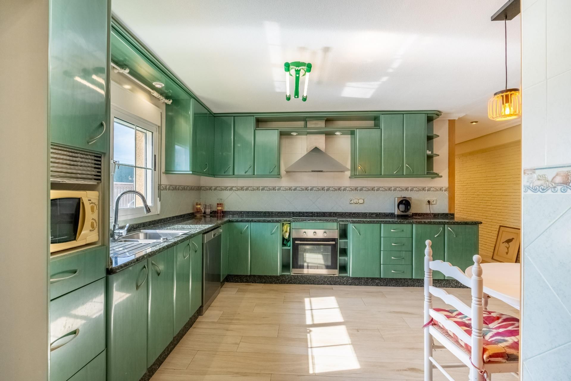 Villa met 6 Slaapkamers in La Siesta - El Salado - Torreta, Torrevieja - Image 21