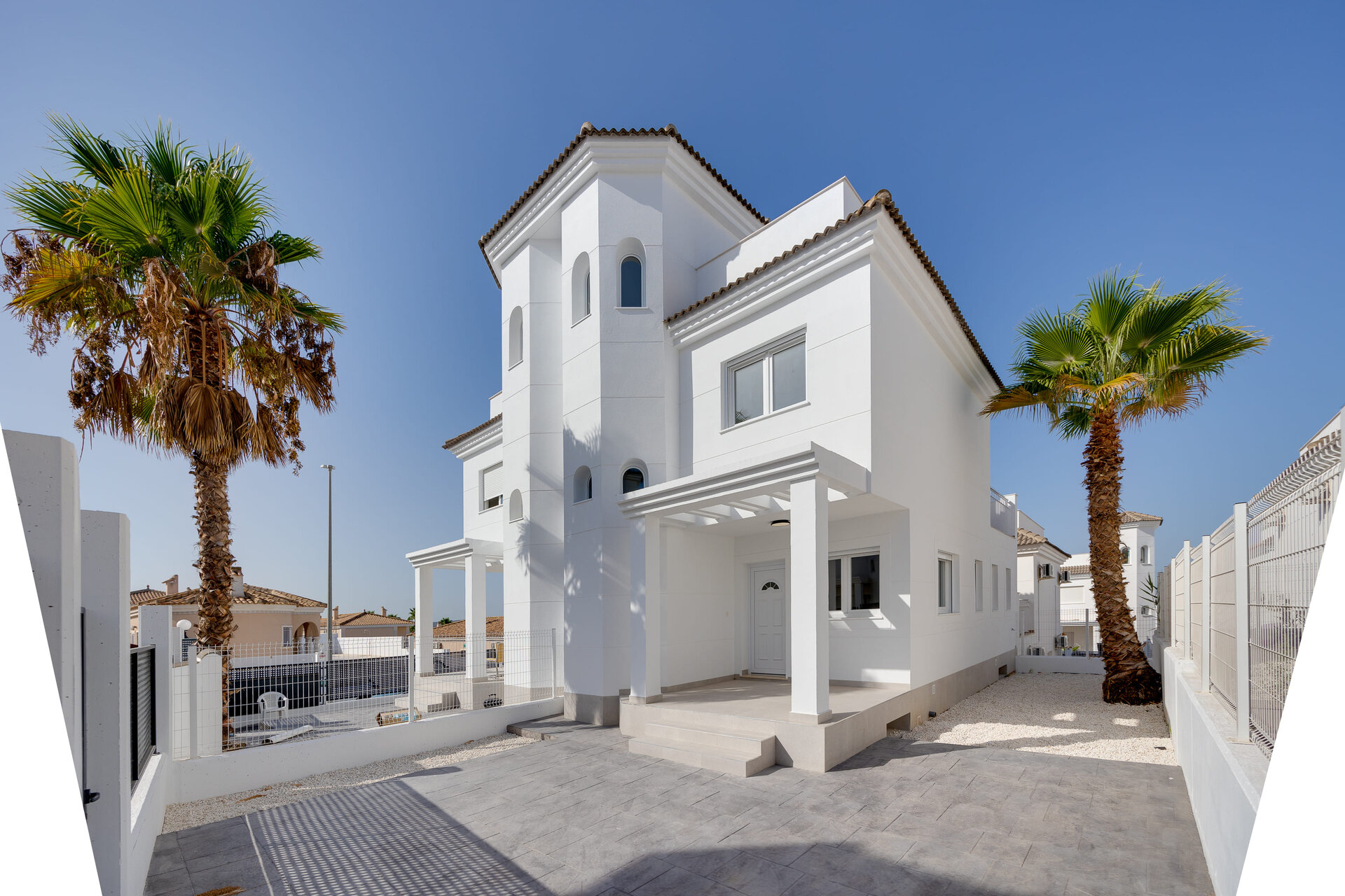 3-Bedroom Detached House in San Fulgencio - Image 12