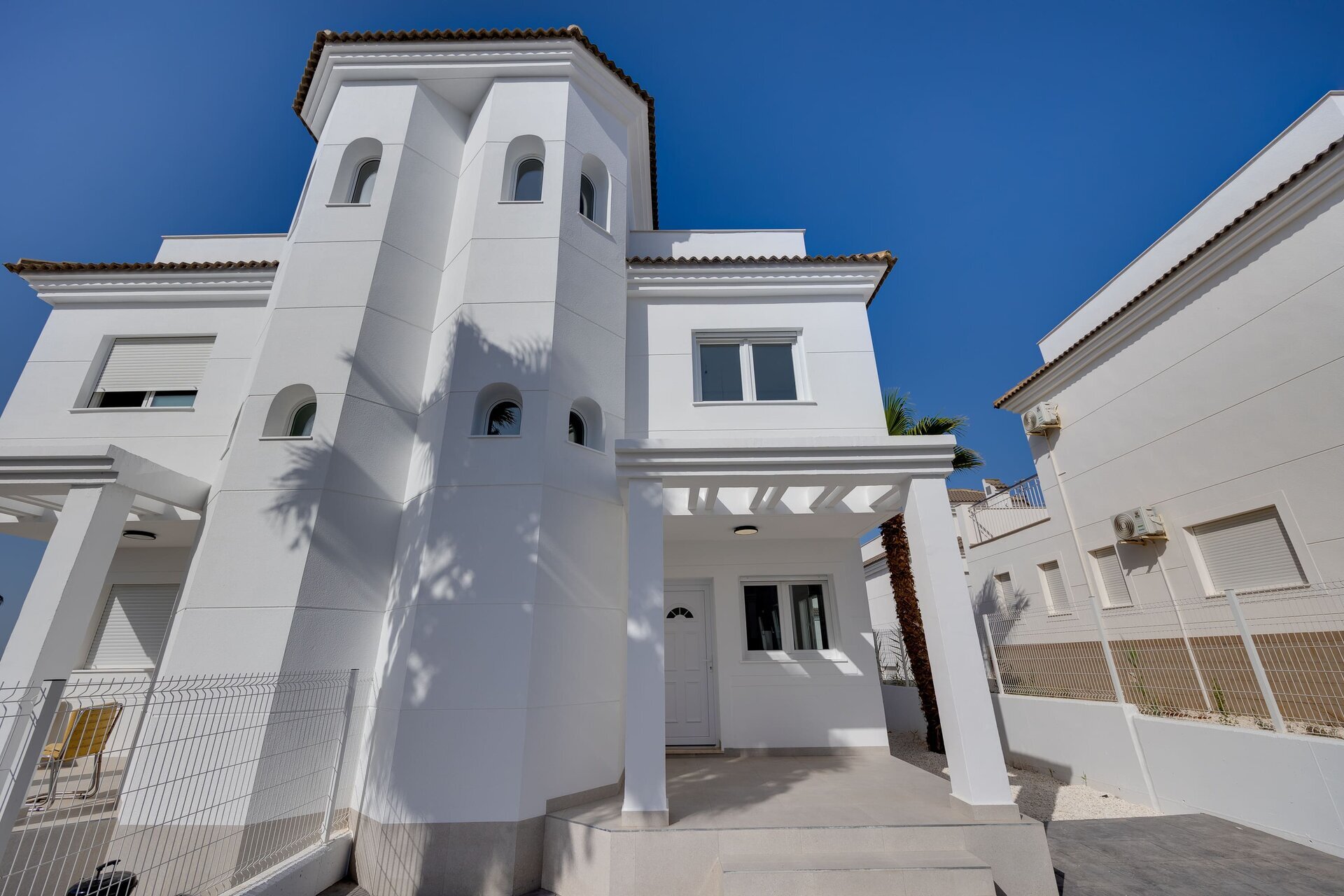3-Bedroom Detached House in San Fulgencio - Image 14