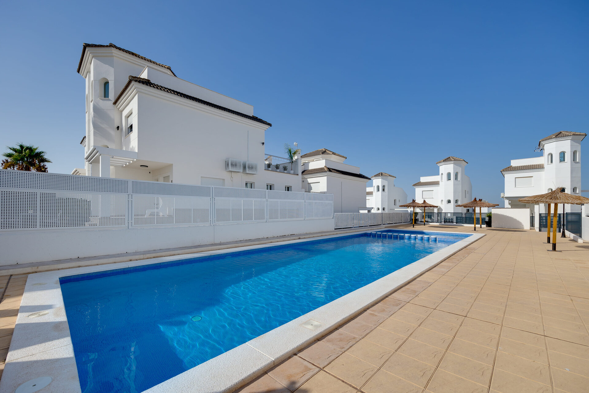 3-Bedroom Detached House in San Fulgencio - Image 2