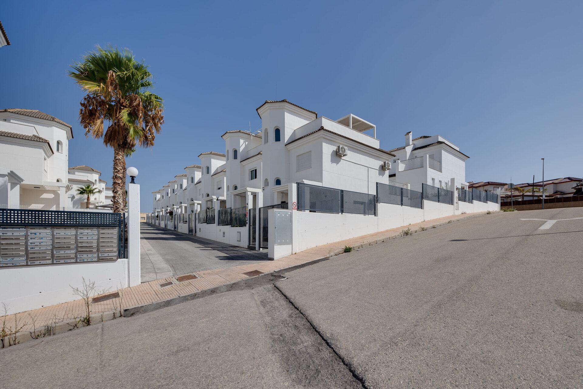 3-Bedroom Detached House in San Fulgencio - Image 22