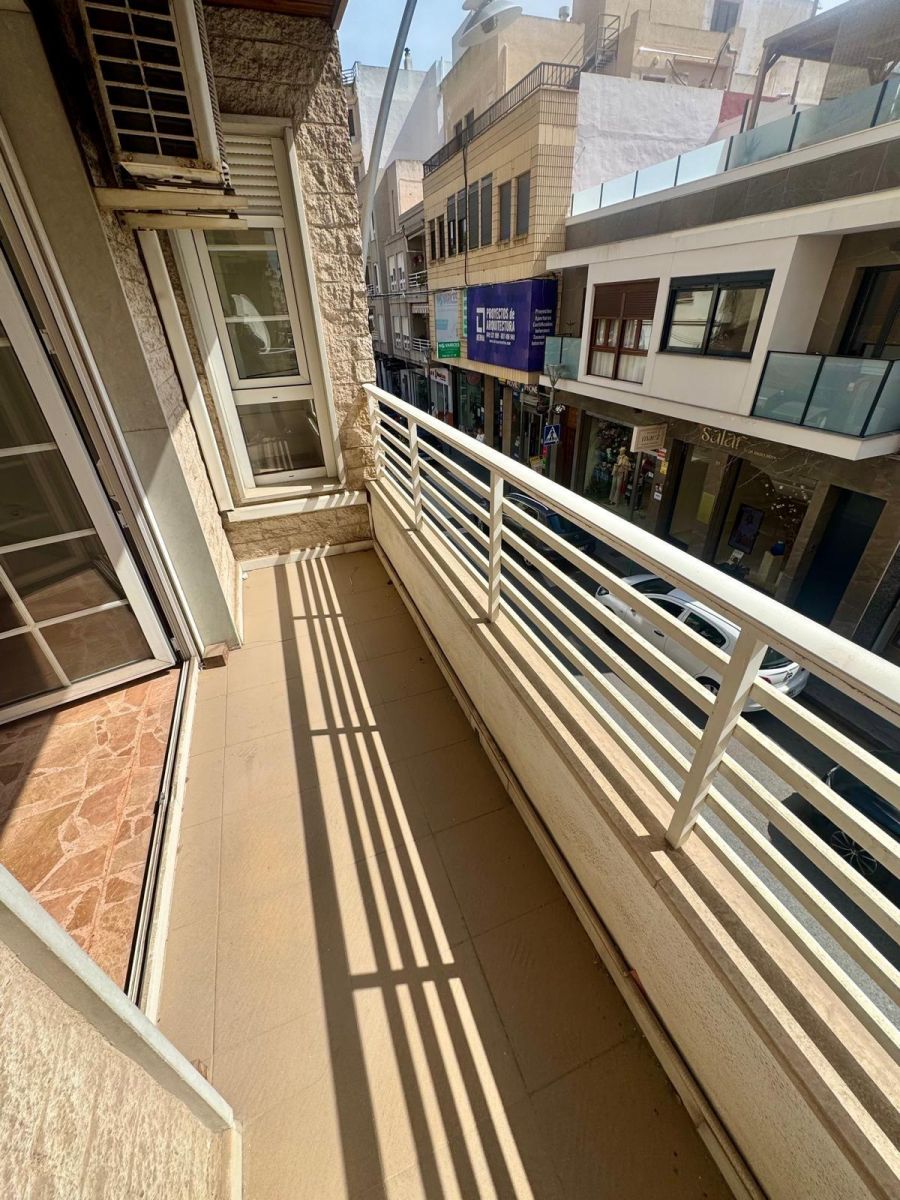 5-Bedroom Apartment in Torrevieja - Image 13