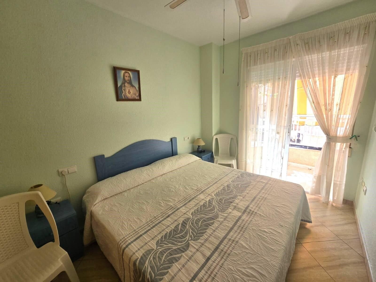 2-Bedroom Apartment in Estacion de Autobuses, Torrevieja - Image 13