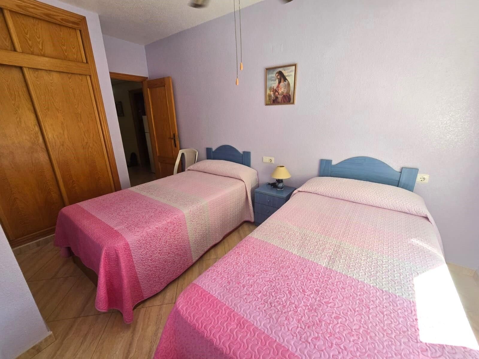 2-Bedroom Apartment in Estacion de Autobuses, Torrevieja - Image 16