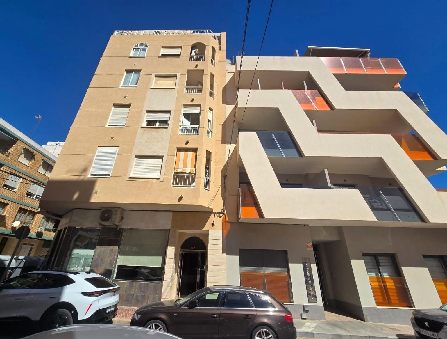 Apartamento de 2 Dormitorios en Estacion de Autobuses, Torrevieja - Image 29