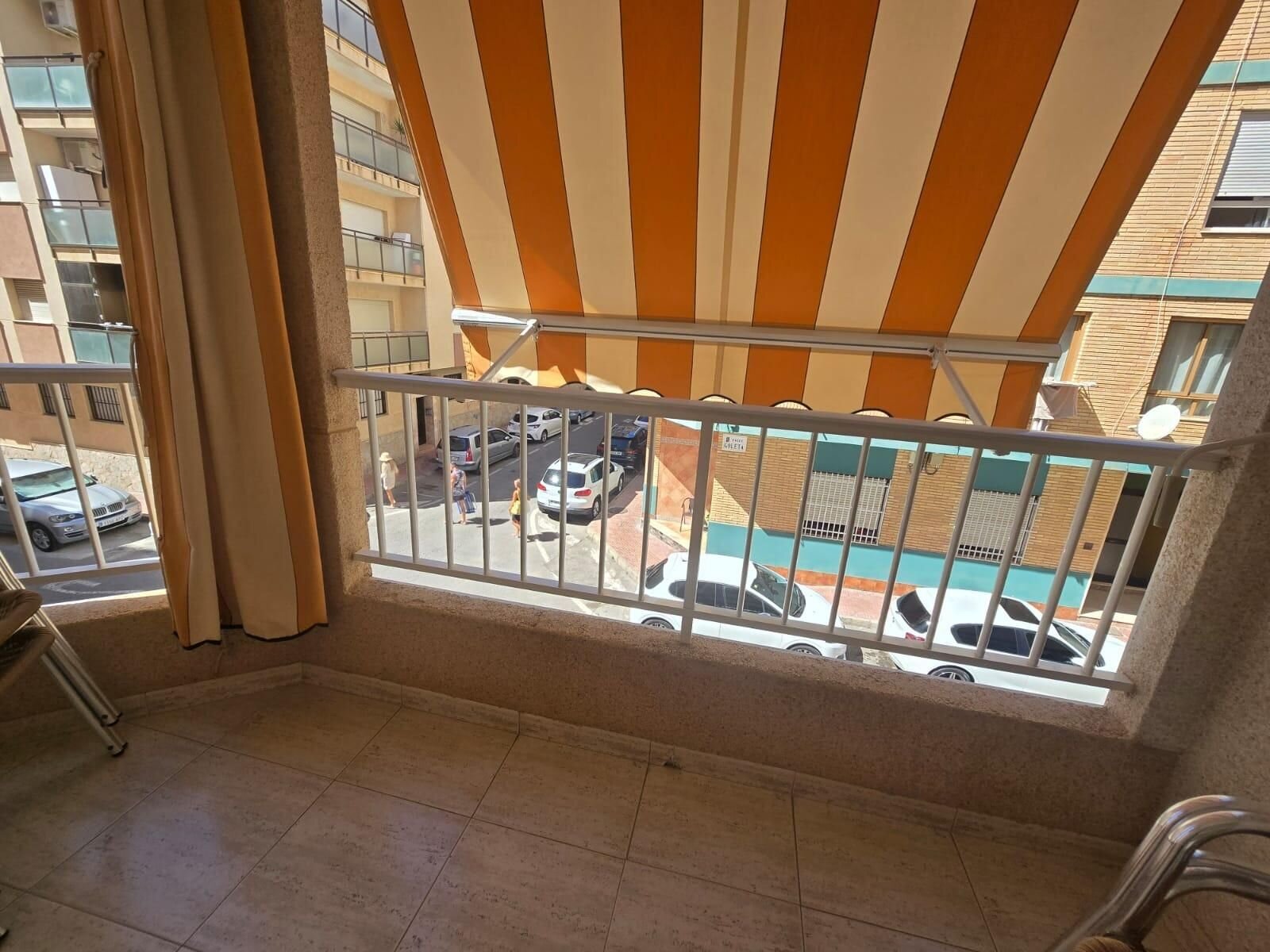 2-Bedroom Apartment in Estacion de Autobuses, Torrevieja - Image 6