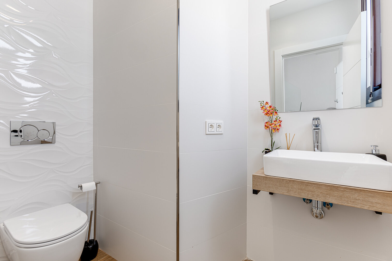 3-Bedroom Detached House in Finestrat - Image 8