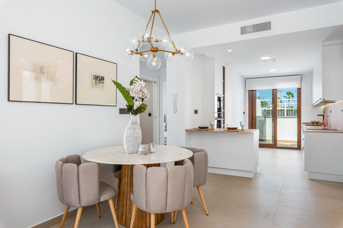 3-Bedroom Bungalow in Torrevieja - Image 25