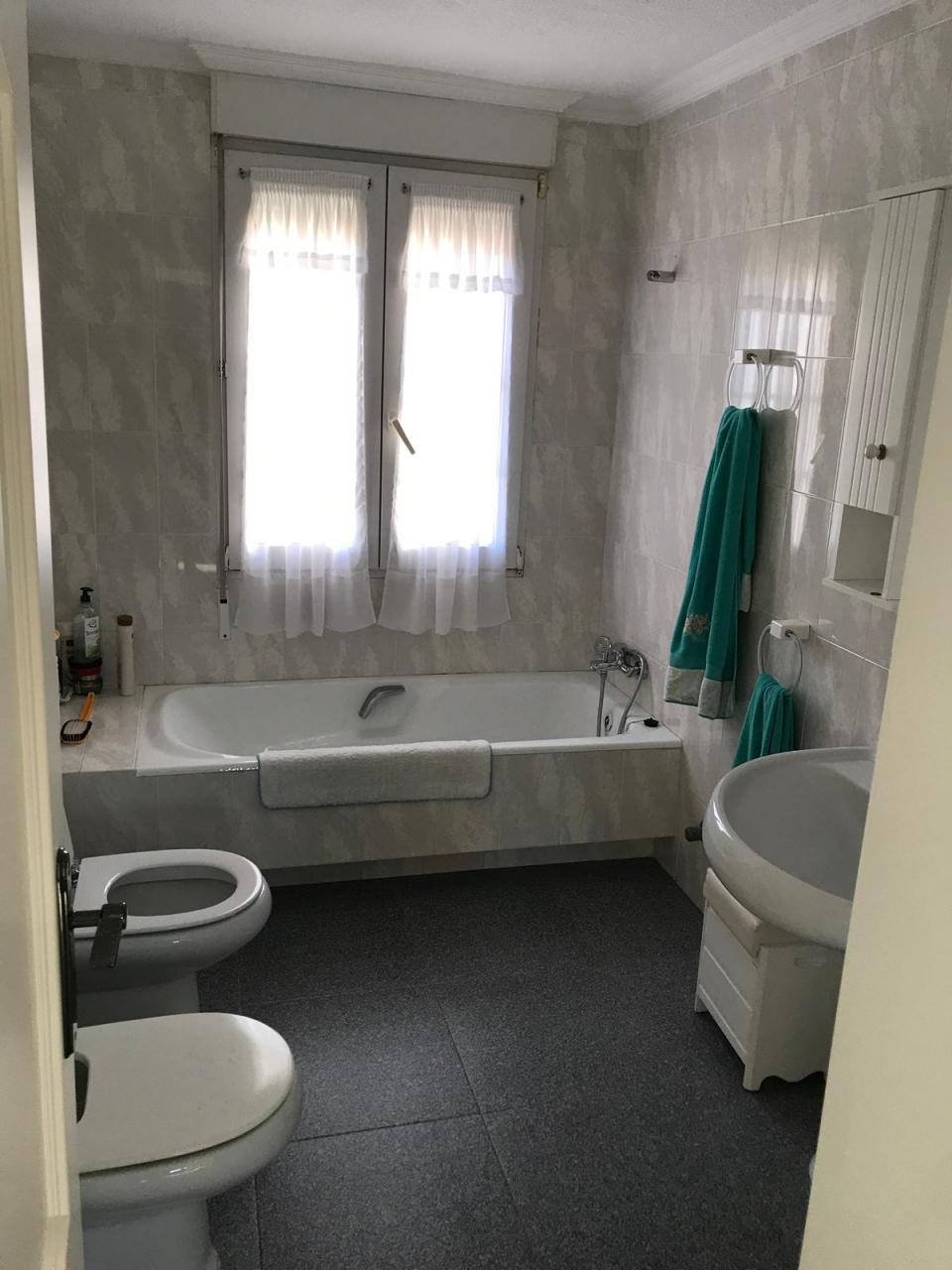 6-Bedroom Villa in Cabo Roig - Image 25