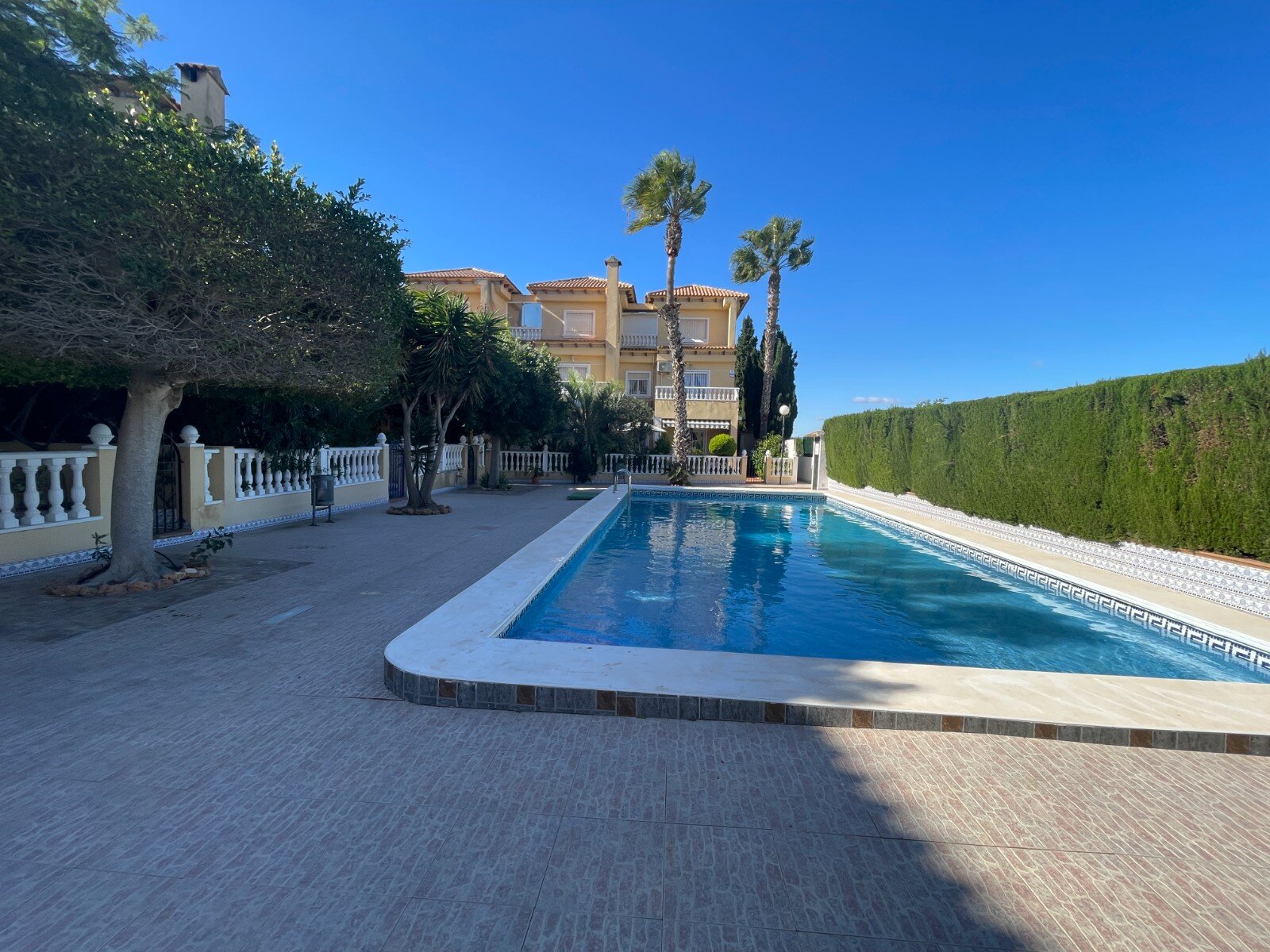 4-Bedroom Villa in Urbanizaciones, Guardamar del Segura - Image 11