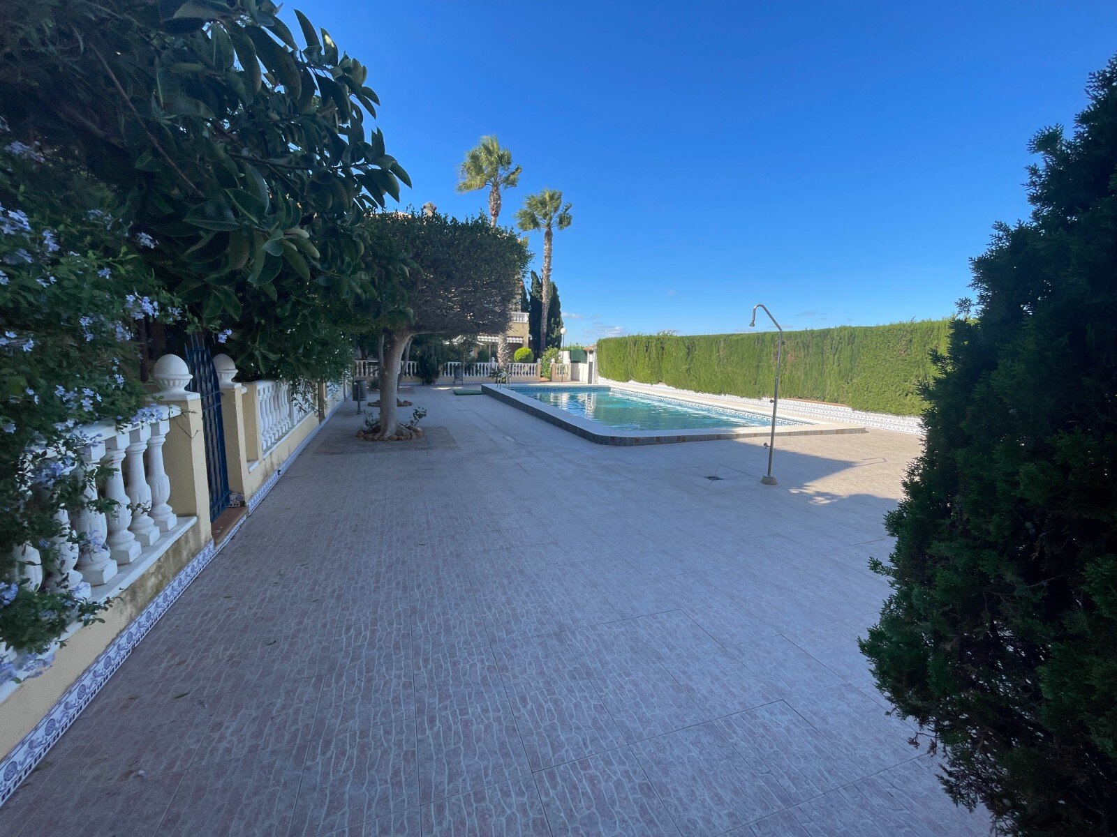 4-Bedroom Villa in Urbanizaciones, Guardamar del Segura - Image 12