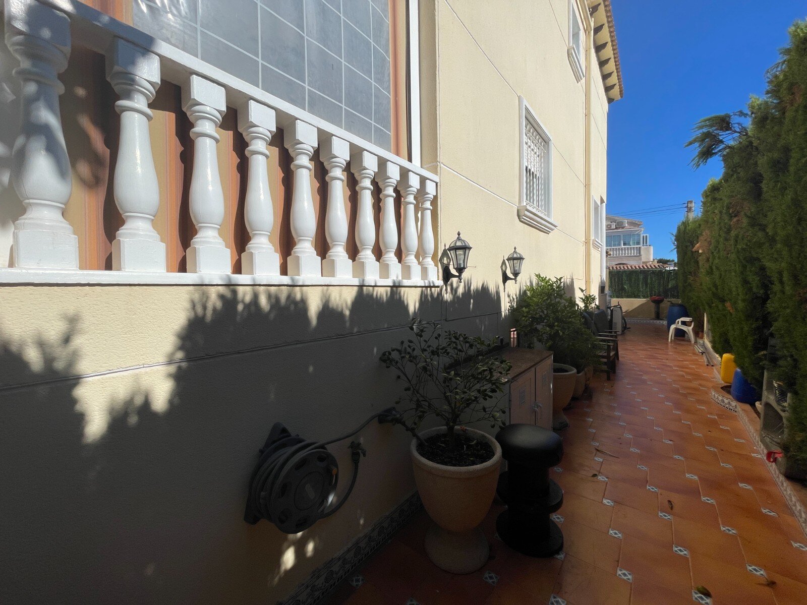 4-Bedroom Villa in Urbanizaciones, Guardamar del Segura - Image 13