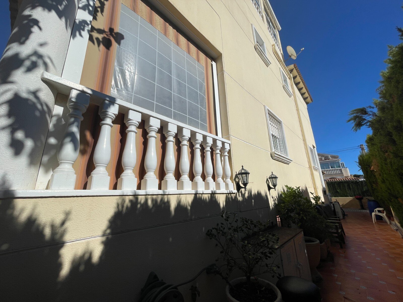 4-Bedroom Villa in Urbanizaciones, Guardamar del Segura - Image 14