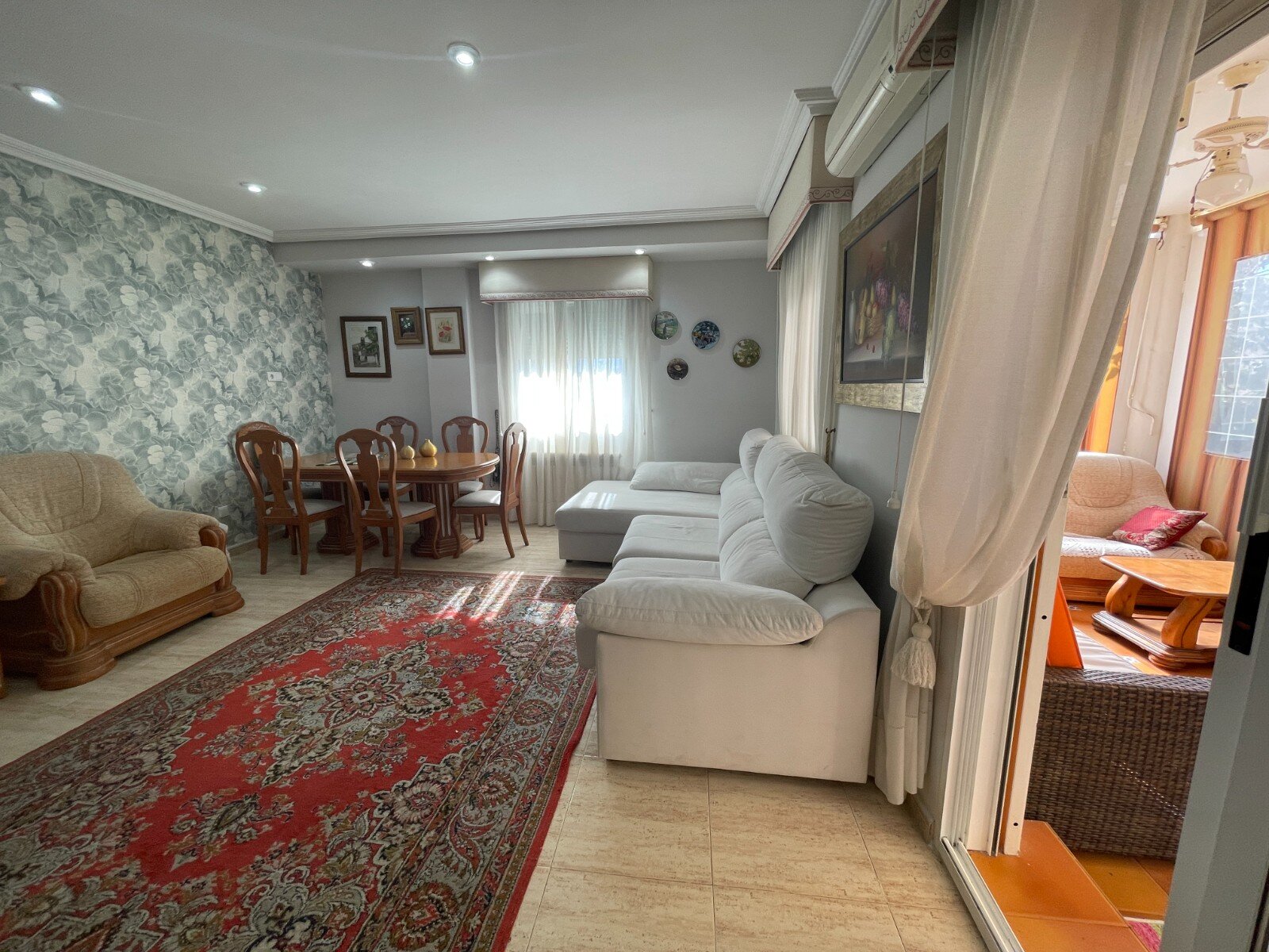 4-Bedroom Villa in Urbanizaciones, Guardamar del Segura - Image 19