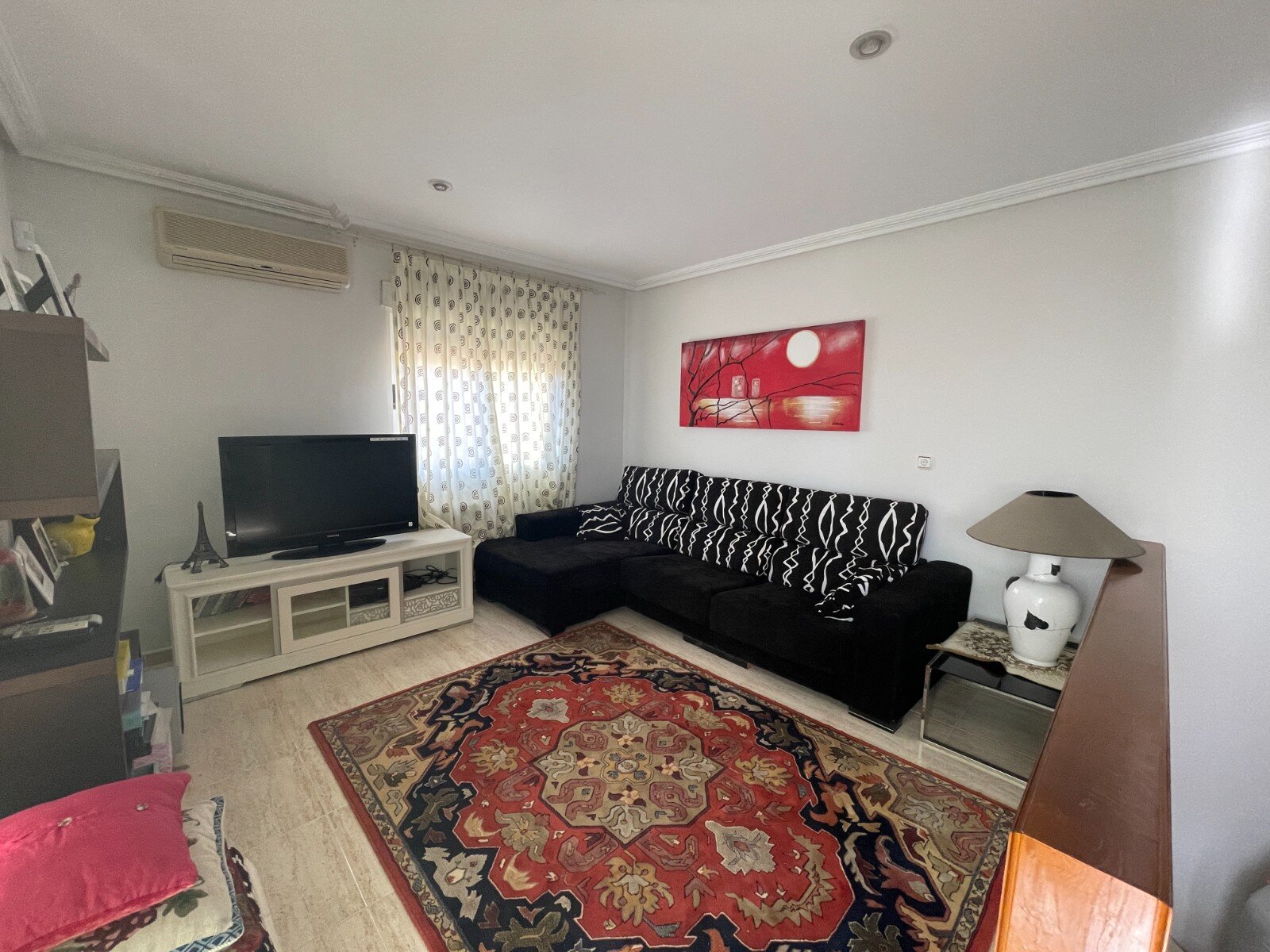 4-Bedroom Villa in Urbanizaciones, Guardamar del Segura - Image 30