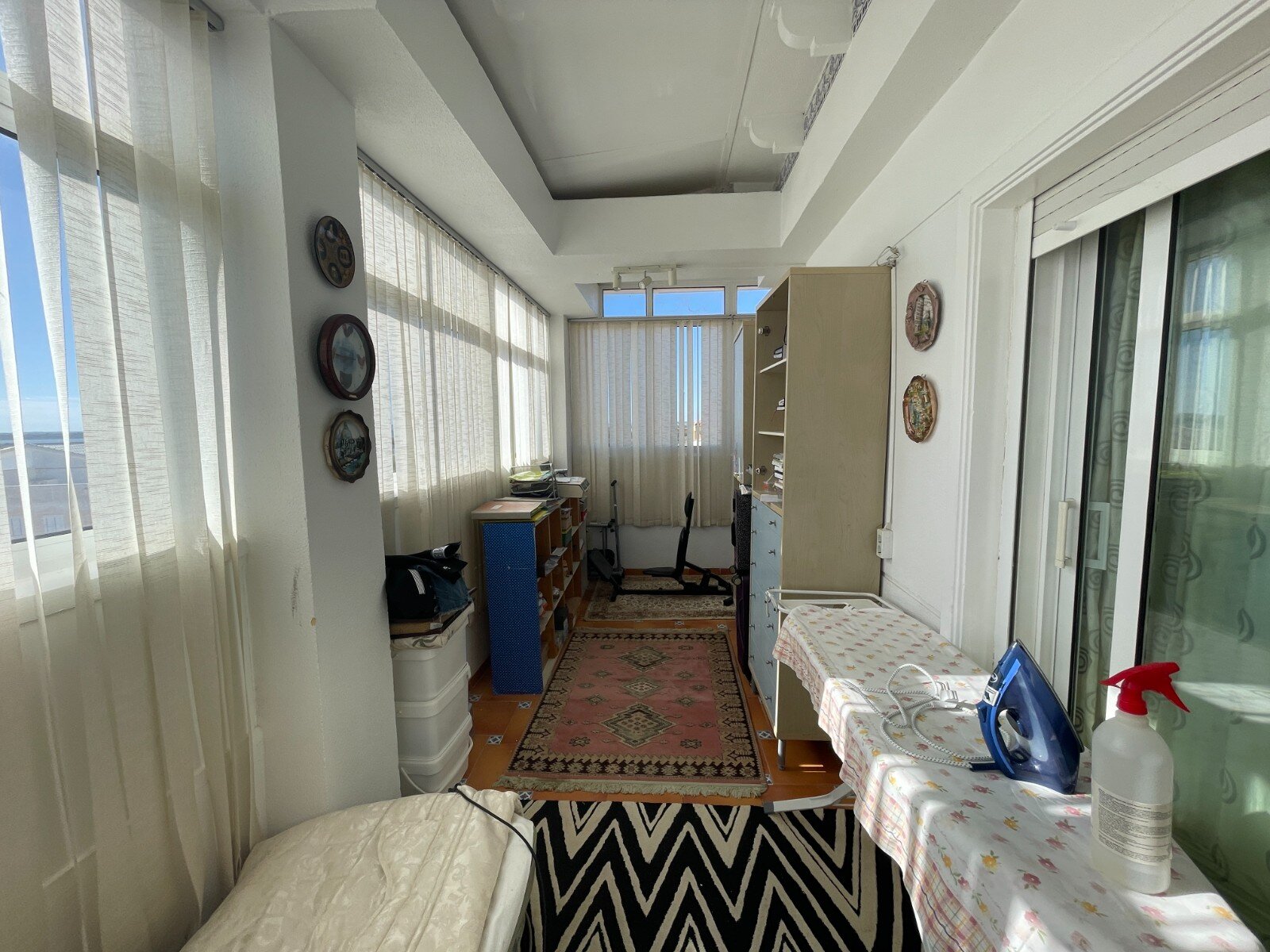 4-Bedroom Villa in Urbanizaciones, Guardamar del Segura - Image 31