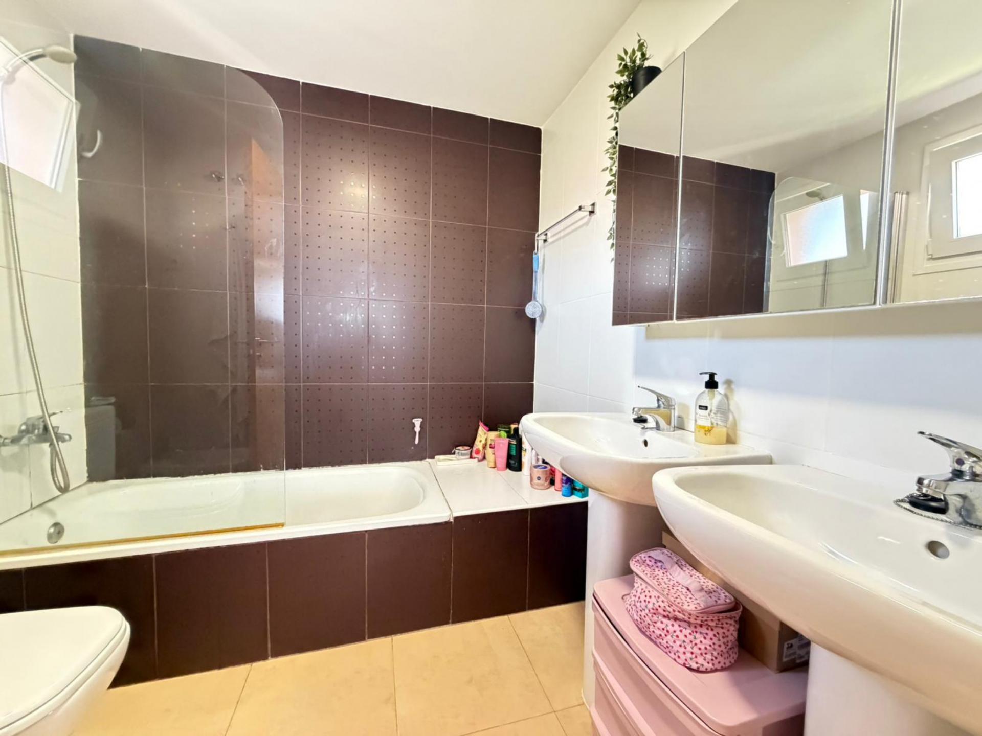 2-Bedroom Apartment in Torre - Pacheco - Image 14