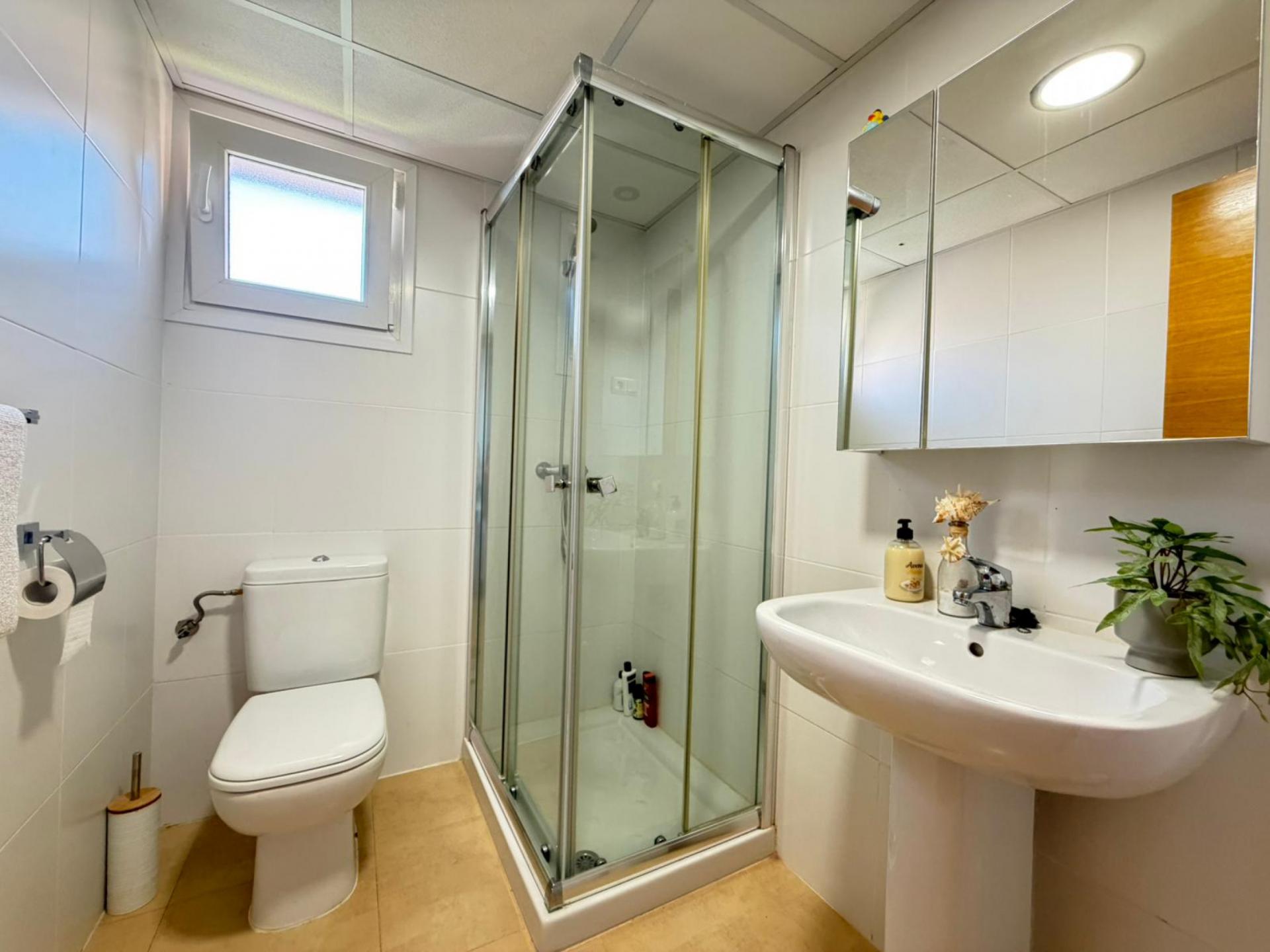 2-Bedroom Apartment in Torre - Pacheco - Image 18