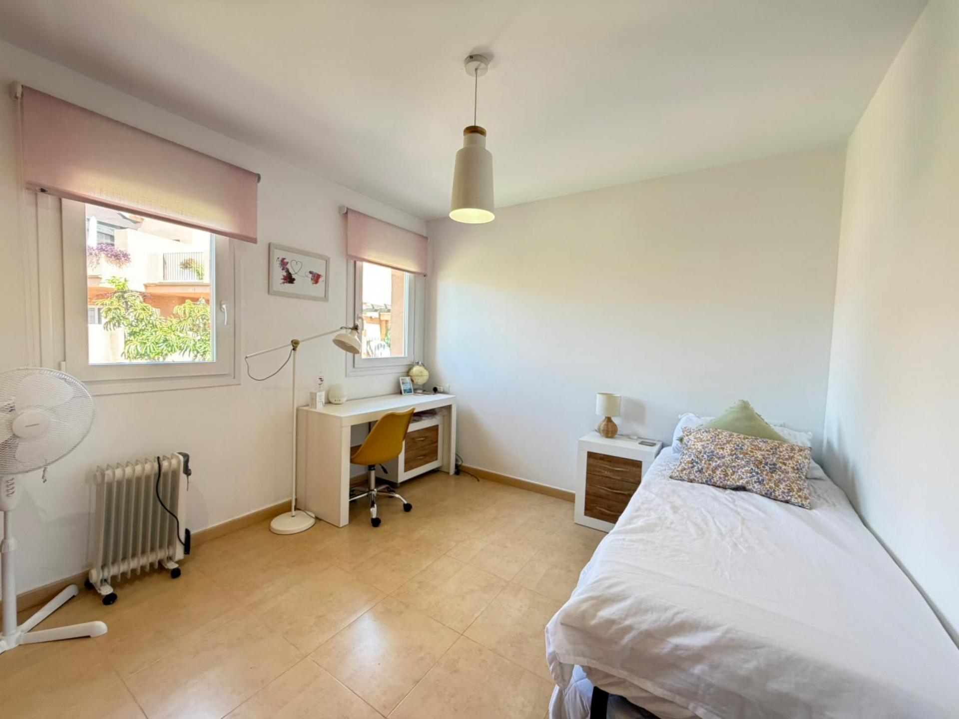 2-Bedroom Apartment in Torre - Pacheco - Image 19