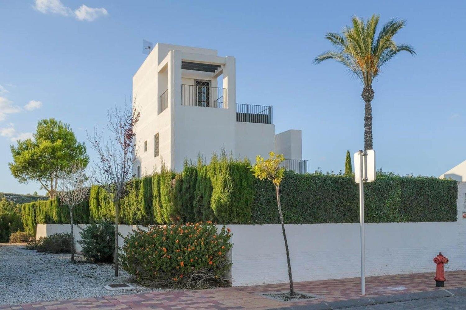 4-Bedroom Detached House in Murcia - Image 3