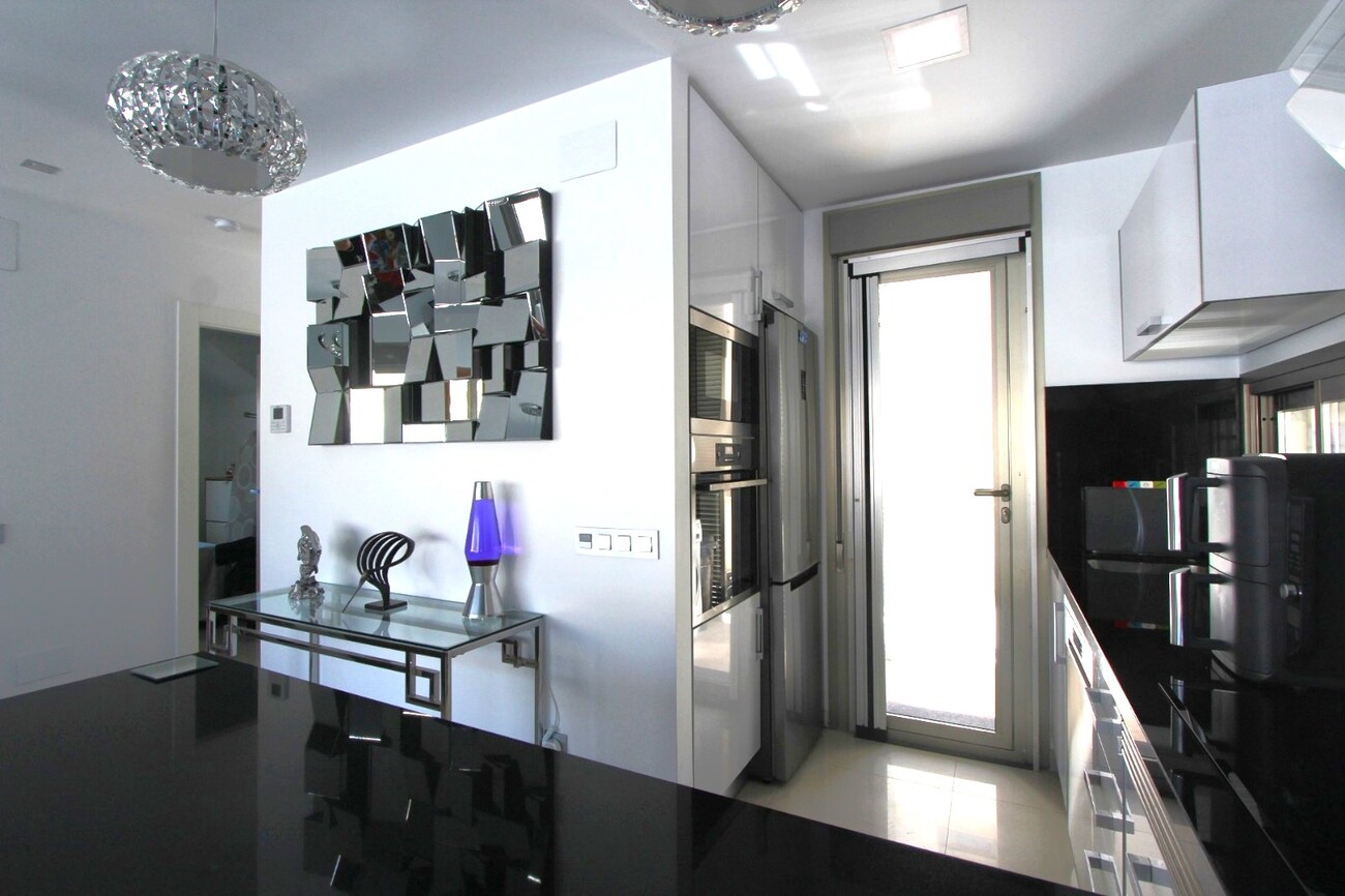 3-Bedroom Villa in Orihuela Costa - Image 11