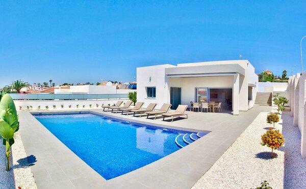 3 magamistuba - Villa - Rafal
