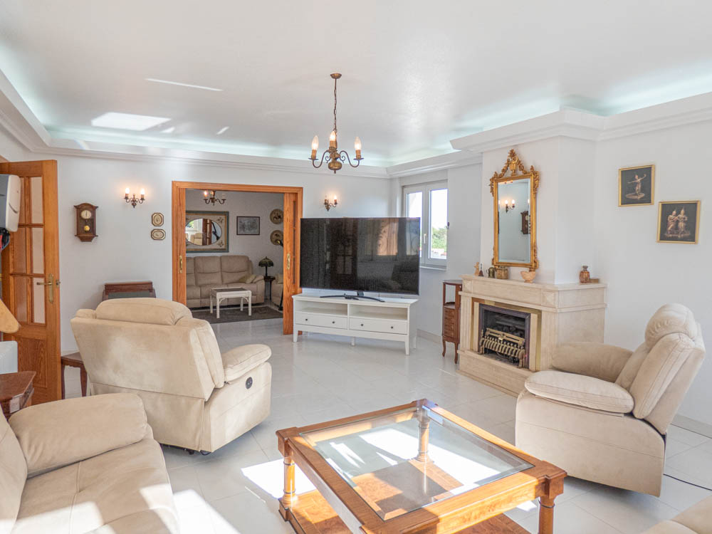 7-Bedroom Villa in San Miguel de Salinas - Image 27