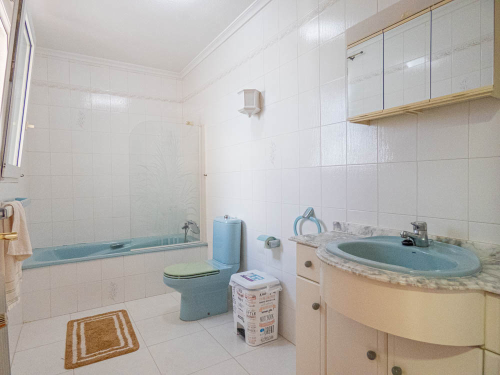 7-Bedroom Villa in San Miguel de Salinas - Image 41