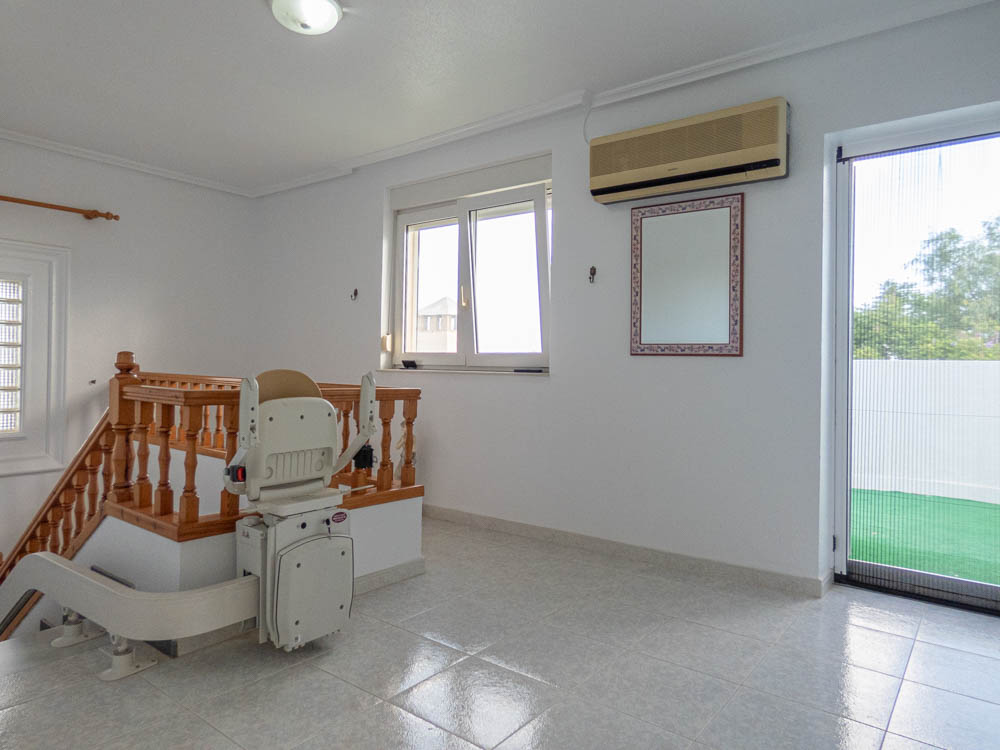 7-Bedroom Villa in San Miguel de Salinas - Image 47