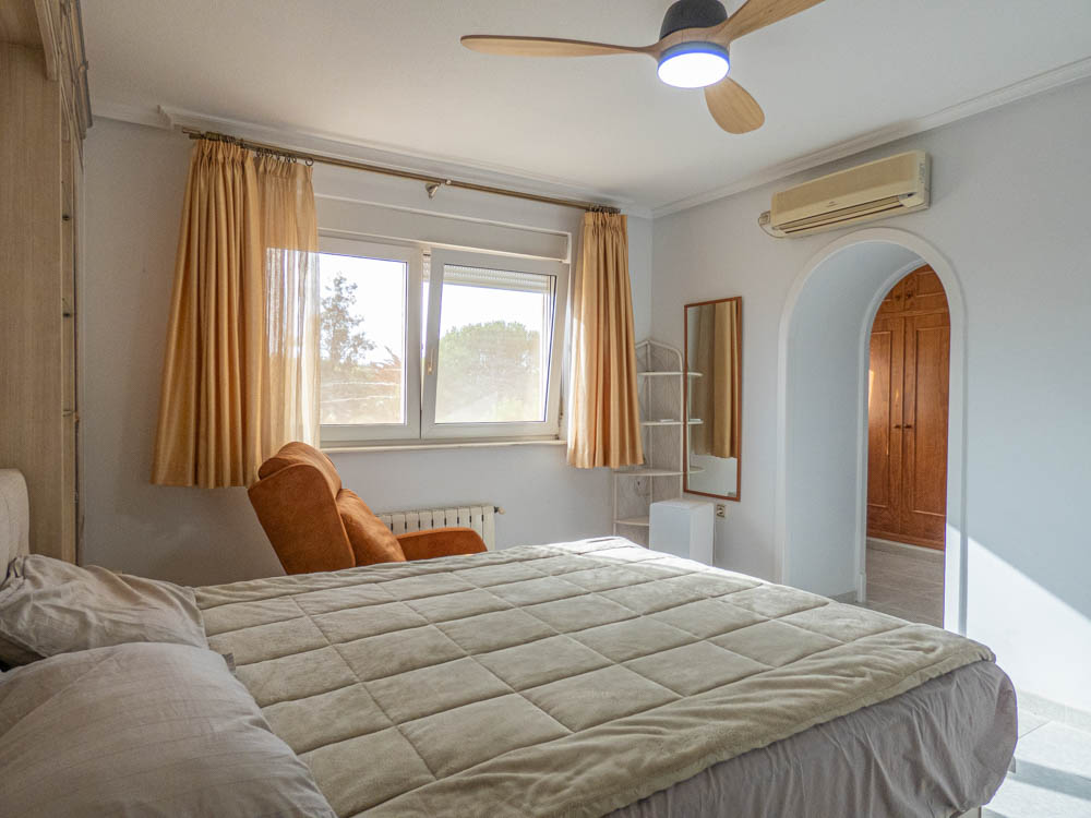 7-Bedroom Villa in San Miguel de Salinas - Image 53