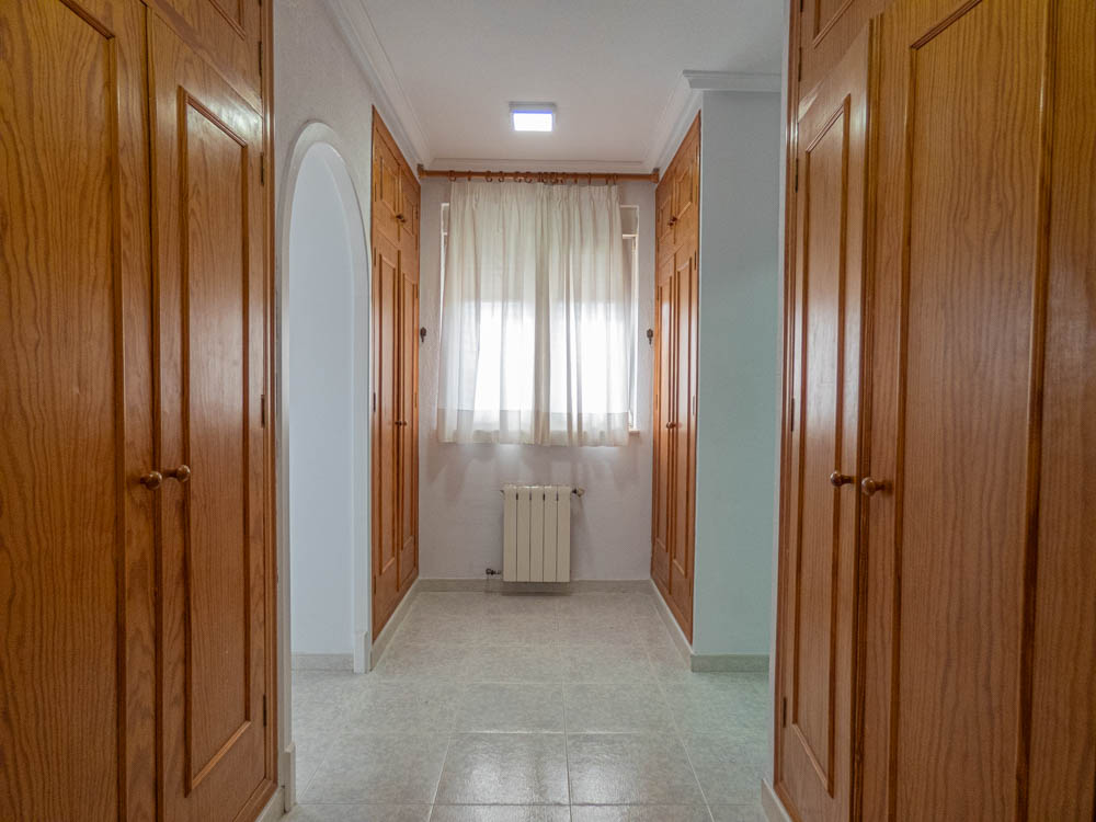 7-Bedroom Villa in San Miguel de Salinas - Image 59