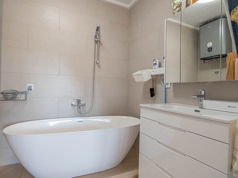 7-Bedroom Villa in San Miguel de Salinas - Image 81