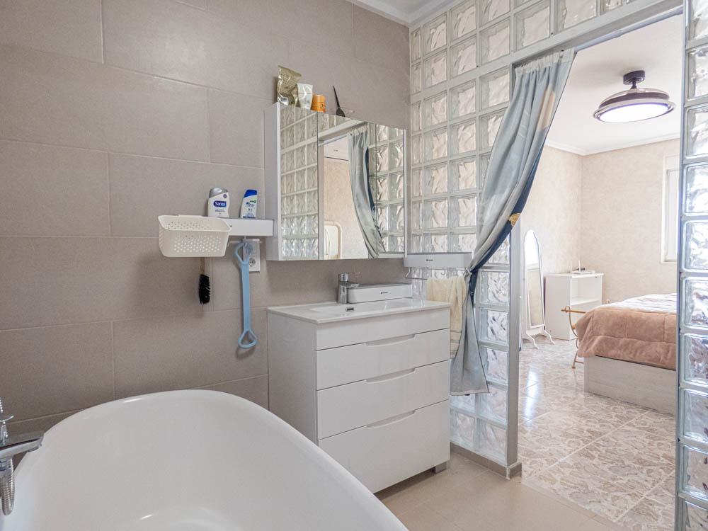 7-Bedroom Villa in San Miguel de Salinas - Image 83