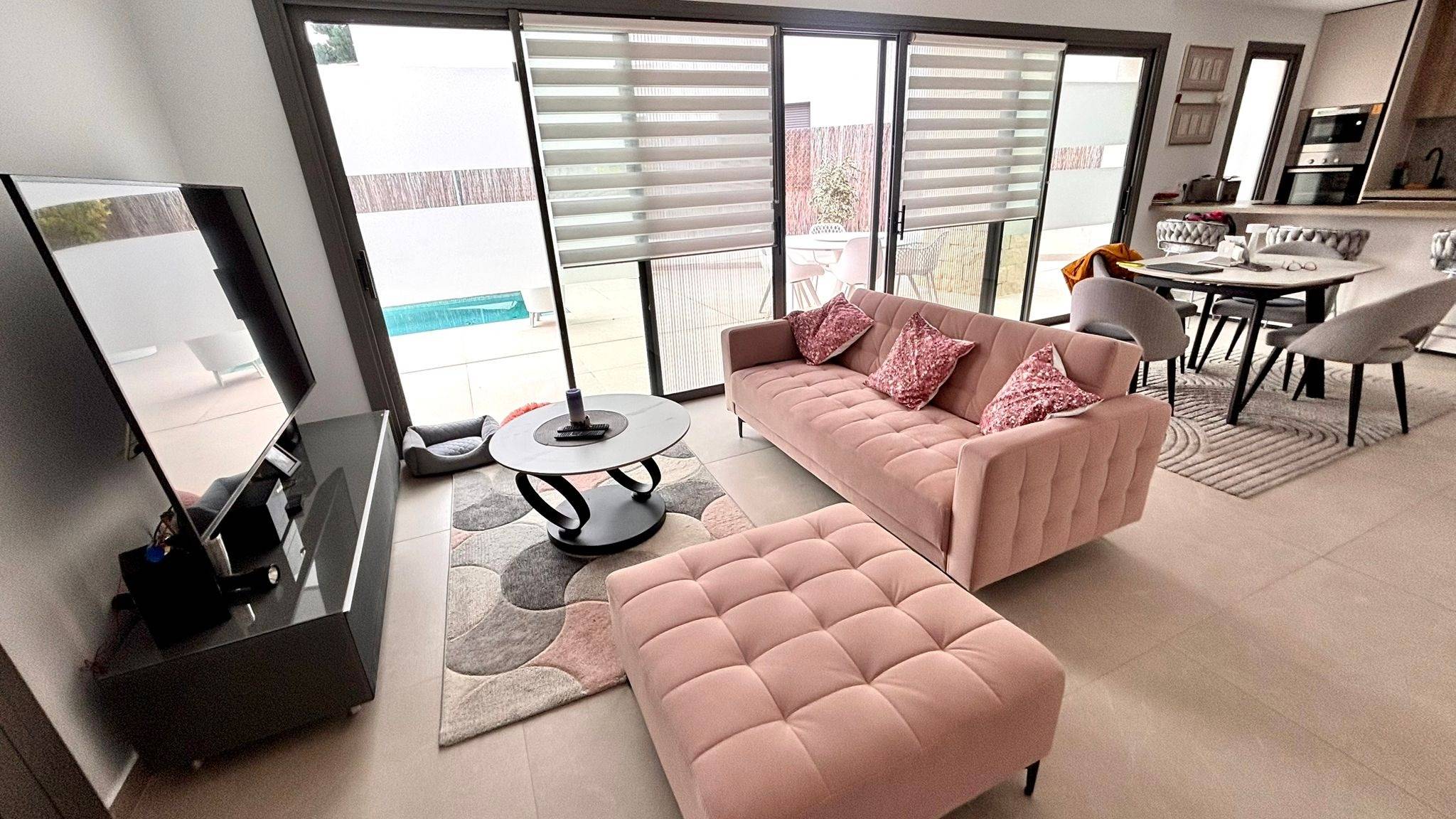 3-Bedroom Villa in San Miguel de Salinas - Image 5