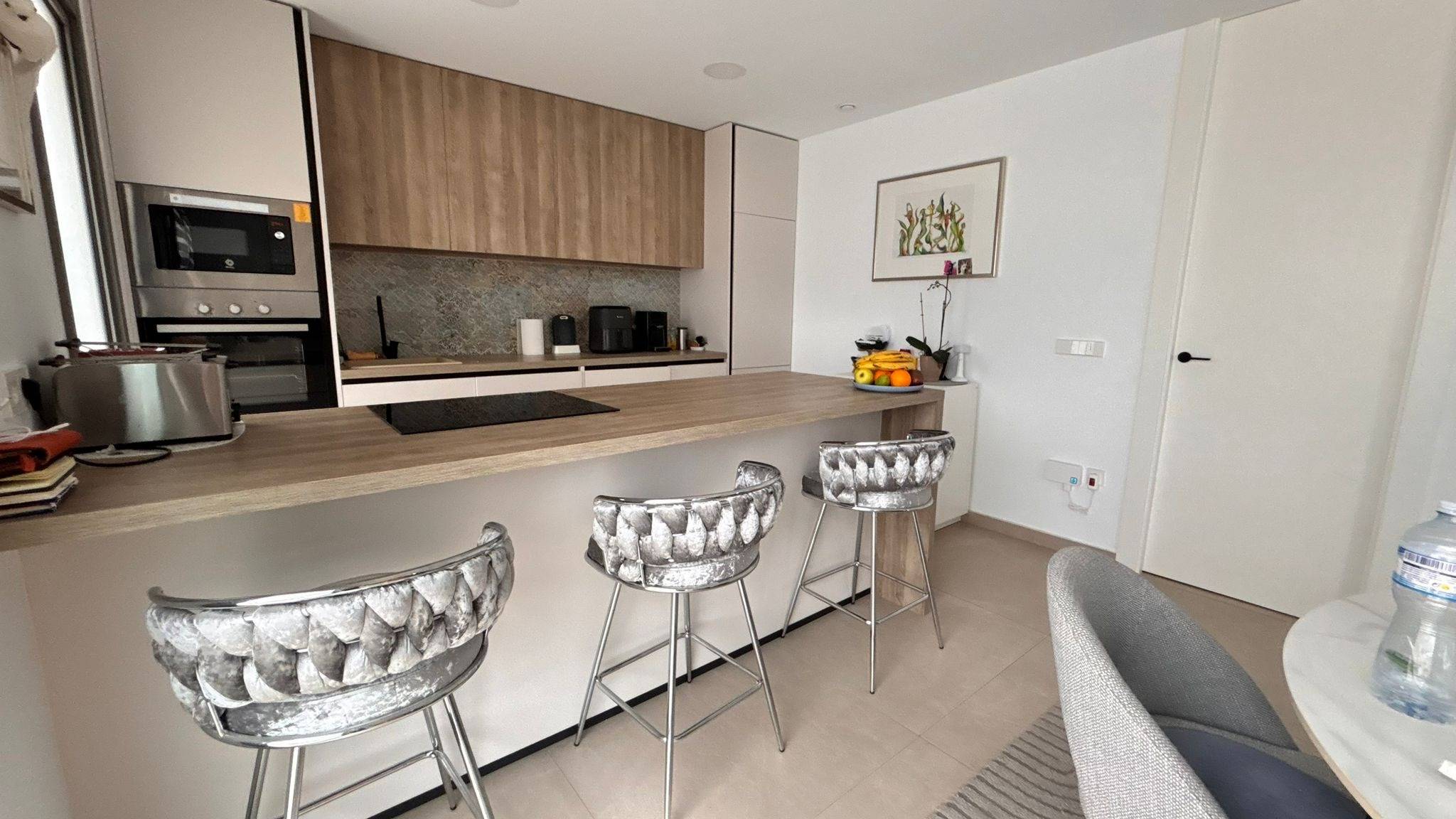 3-Bedroom Villa in San Miguel de Salinas - Image 6